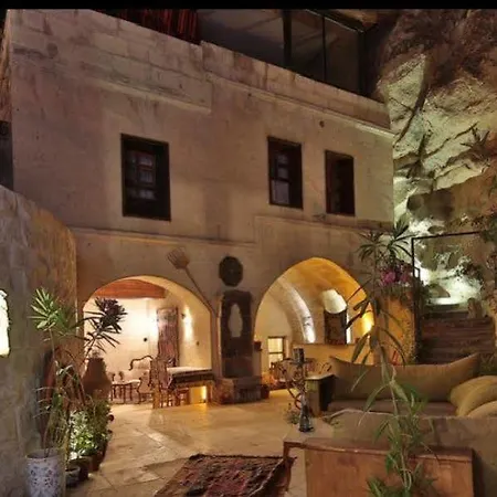 Cappadocia Hills Cave 格雷梅